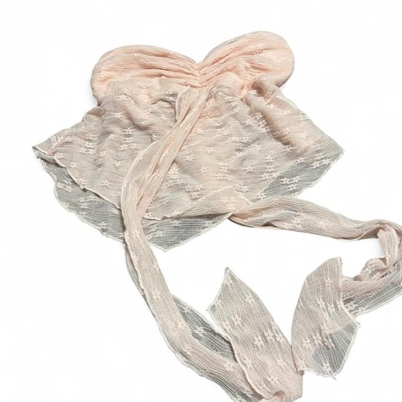 Tops - Vintage Y2K sheer lace butterfly top 🕊️✨ size Large